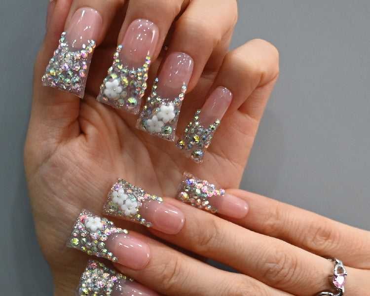 Duckbill Nails: The Bold and Unique Nail Trend You Need to Try!