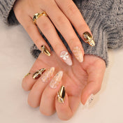 Breloque en or givré