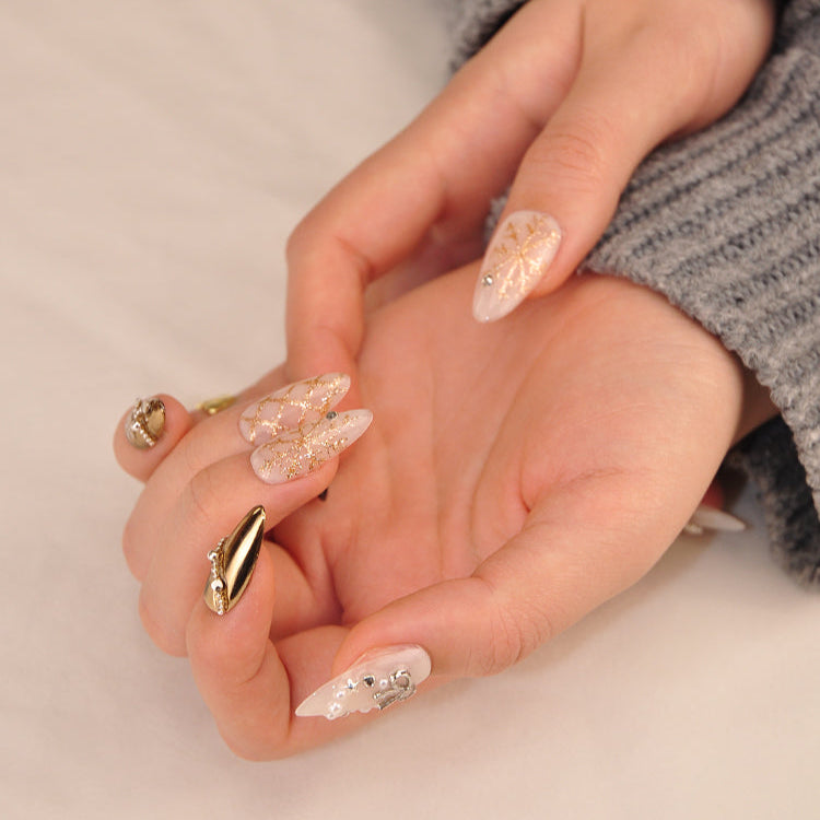 Breloque en or givré