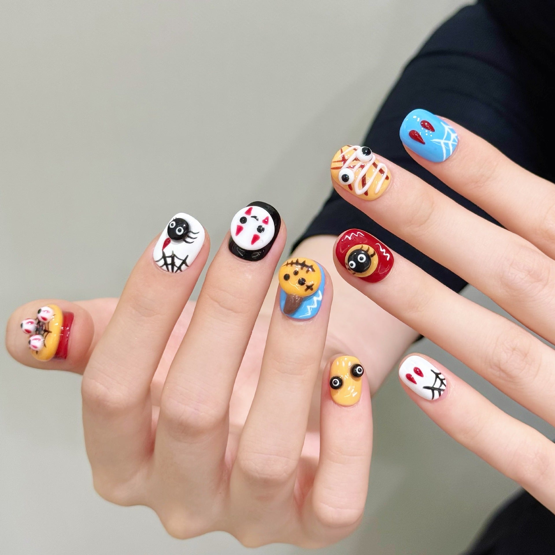 Handmade spooky press on nails for Halloween party and cosplay