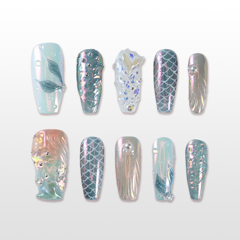 Mermaid-inspired press on nails with pearl and shell design