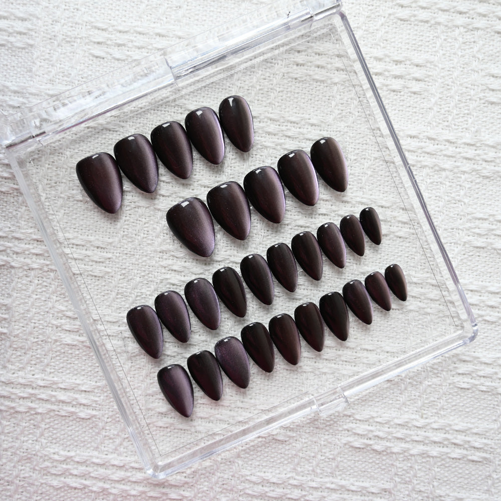 Charmeenail black cat eye press on nails, short almond shape